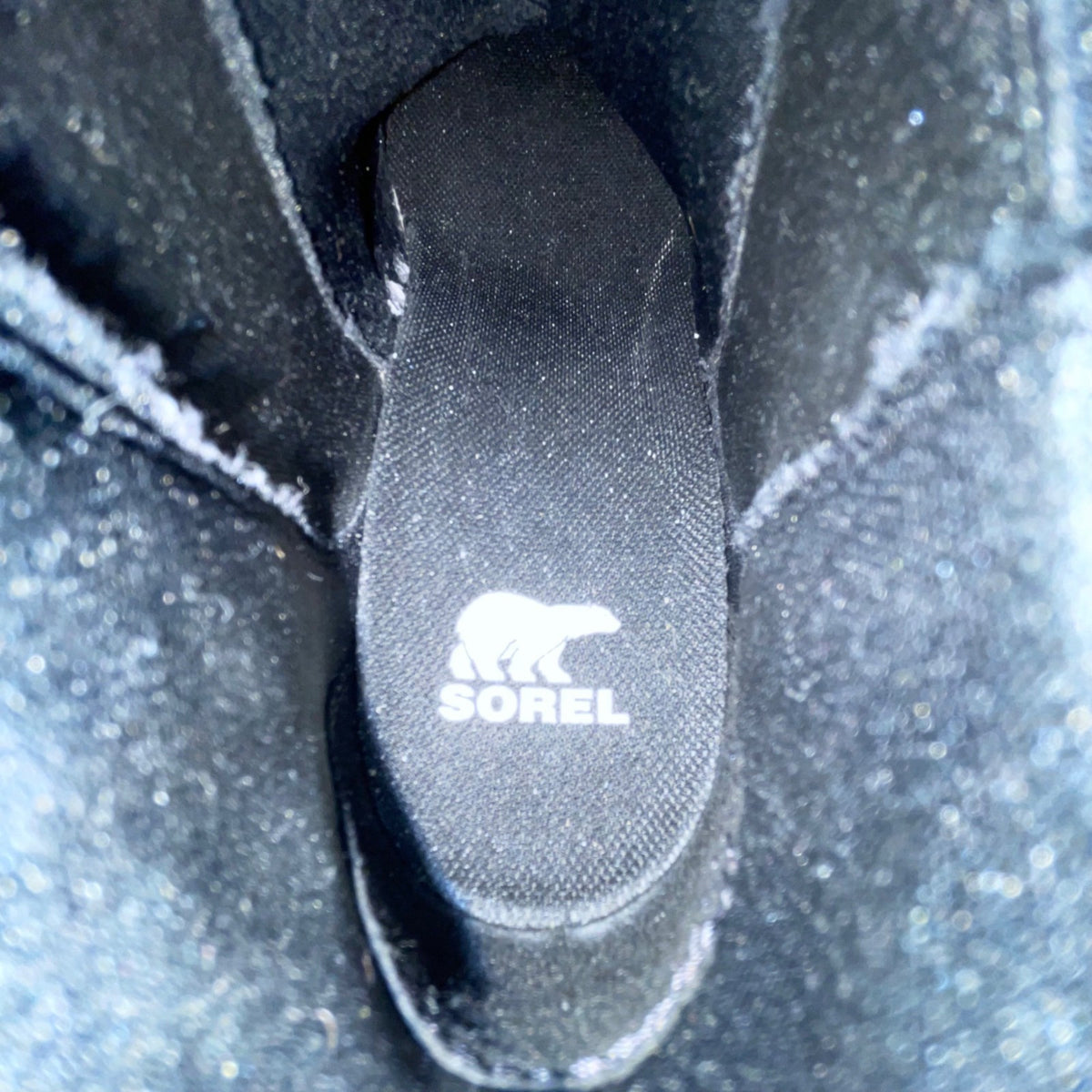 Sorel Women’s Black Suede Lug Sole Pull-On Evie ll Chelsea Boots Size 6