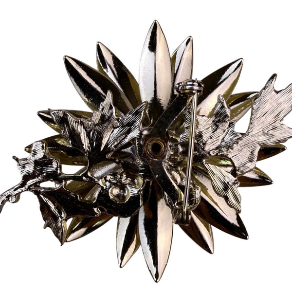 Vintage Gold Tone Floral Brooch Rhinestone Center Pin  Elegant Design