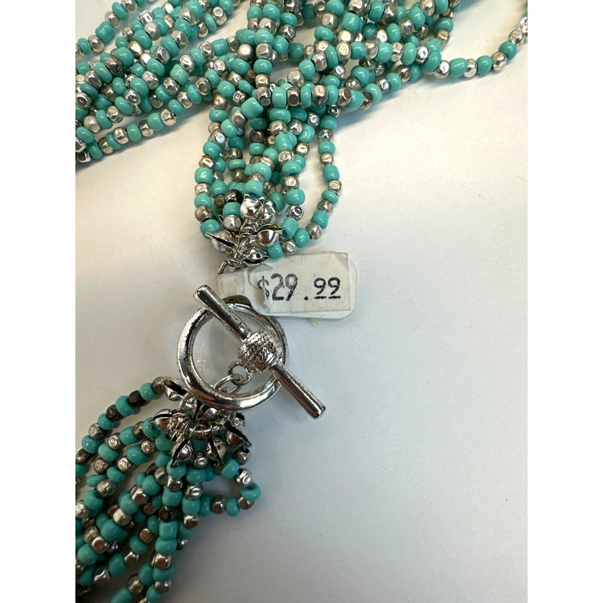 Vtg Multi-Strand Mint Green and Silver Tone Lucite / Metal Beads Necklace - 19in