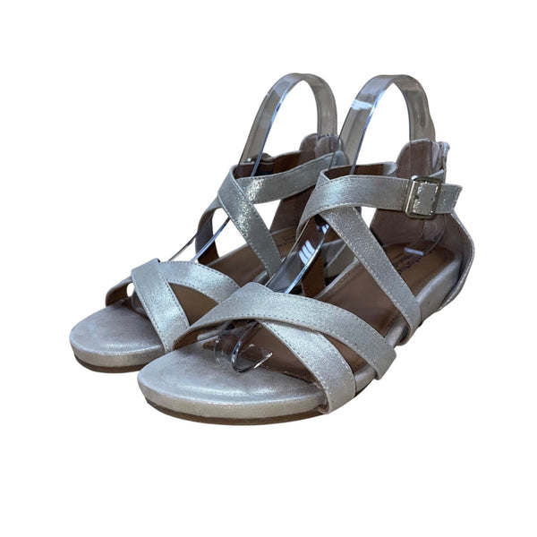 Comfortiva Women’s Gold Leather Adjustable Strap Pillowtop Sandals Size 8M