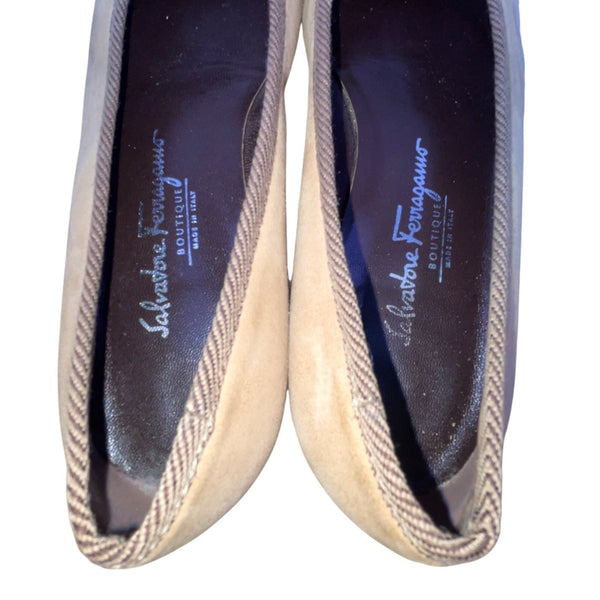 Salvatore Ferragamo Women’s Light Brown Suede Bow Accent Ballet Flats Size 7.5