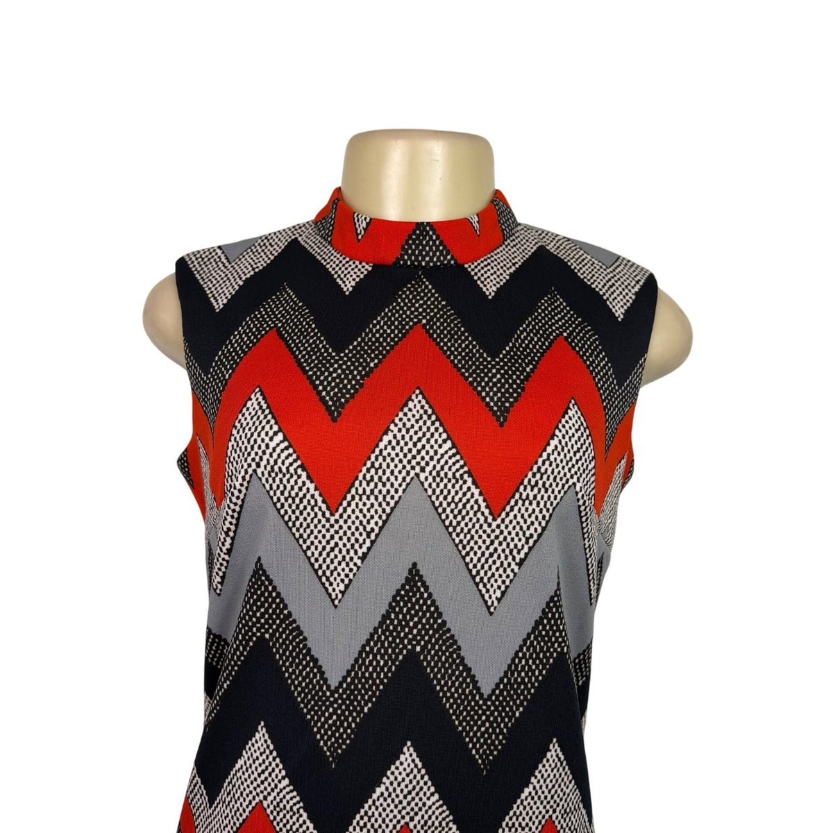 Chevron Pattern Womens Sleeveless Maxi Dress Red/Black/Gray Sz L