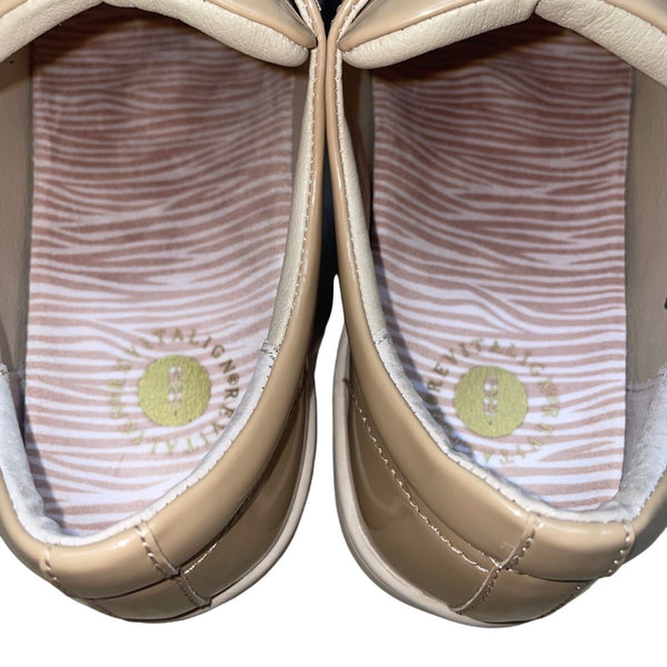 Revitalign Women’s Light Brown Patent Strap Malibu Bella  Sneakers Size 9.5B