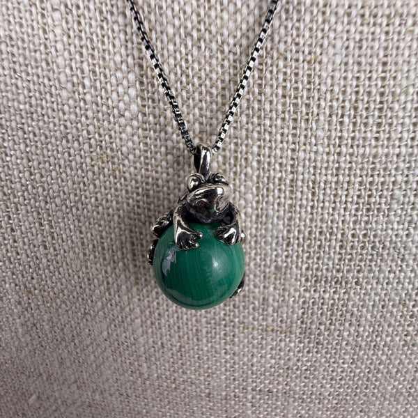 Sterling Silver 925 Womens Green Malachite Frog Pendant Necklace