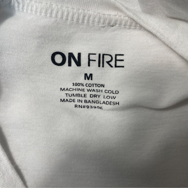 ON FIRE Women Multicolored QUEEN Graphic Cropped Open Sleeve T-Shirt  shirt Sz M