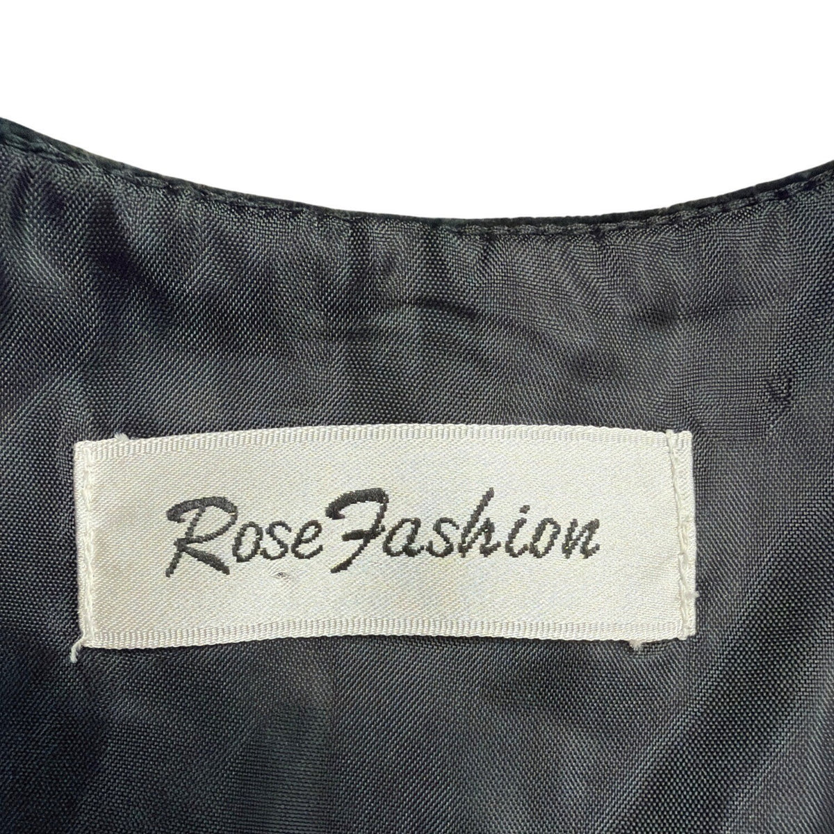 Rose Fashion Womens Black Embroidered Sleeveless Vest Chain Horse Design Sz M