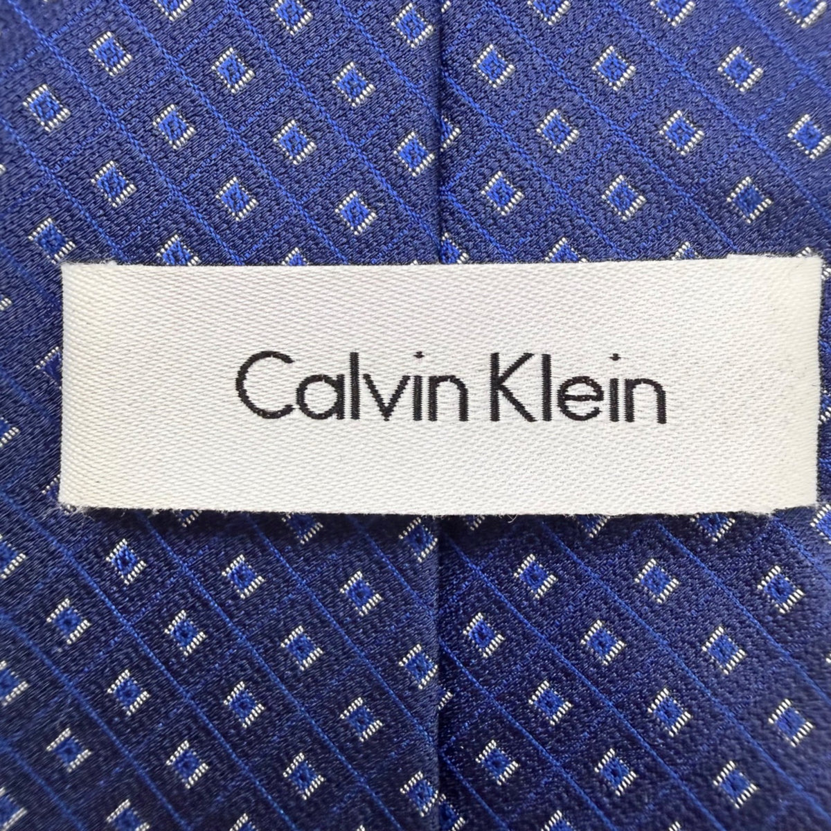 Calvin Klein Mens Blue Silk Tie Geometric Pattern Business Formal Accessory