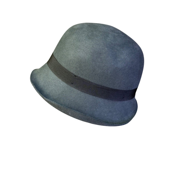 Goorin Bros Womens Grey Felt Cloche Hat With Feather & Black Ribbon Accent Sz M