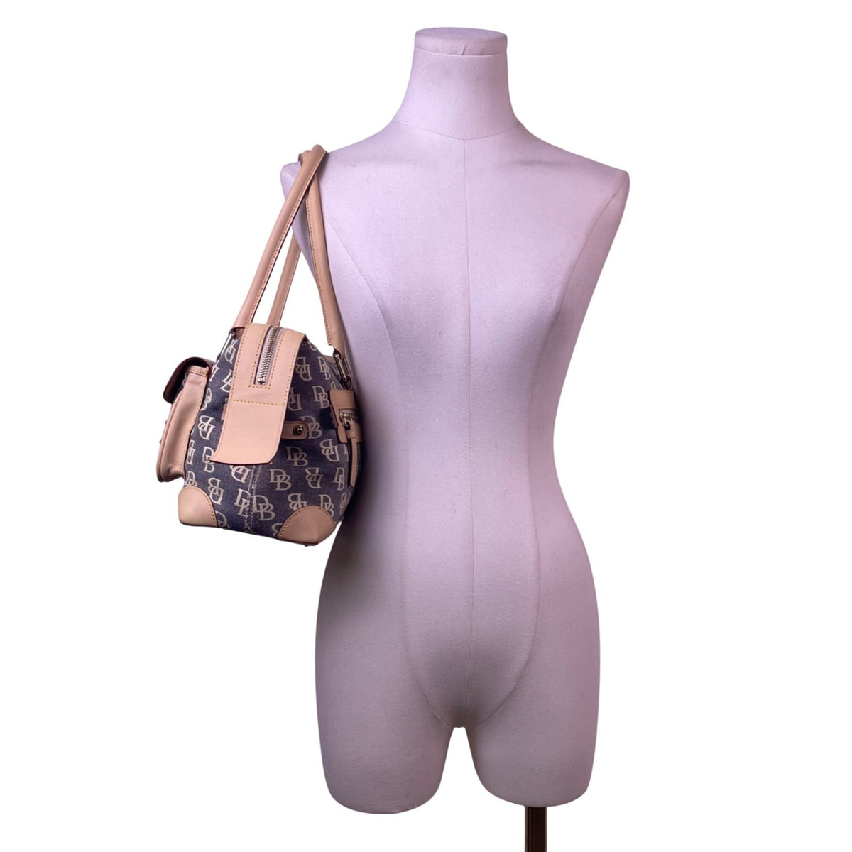 Dooney & Bourke Women’s Beige & Gray Monogram Leather Logo Pocket Tote Bag