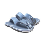 Clarks Women’s Silver Cushion Soft Cloudsteppers Breeze Maye Sandals Size 7