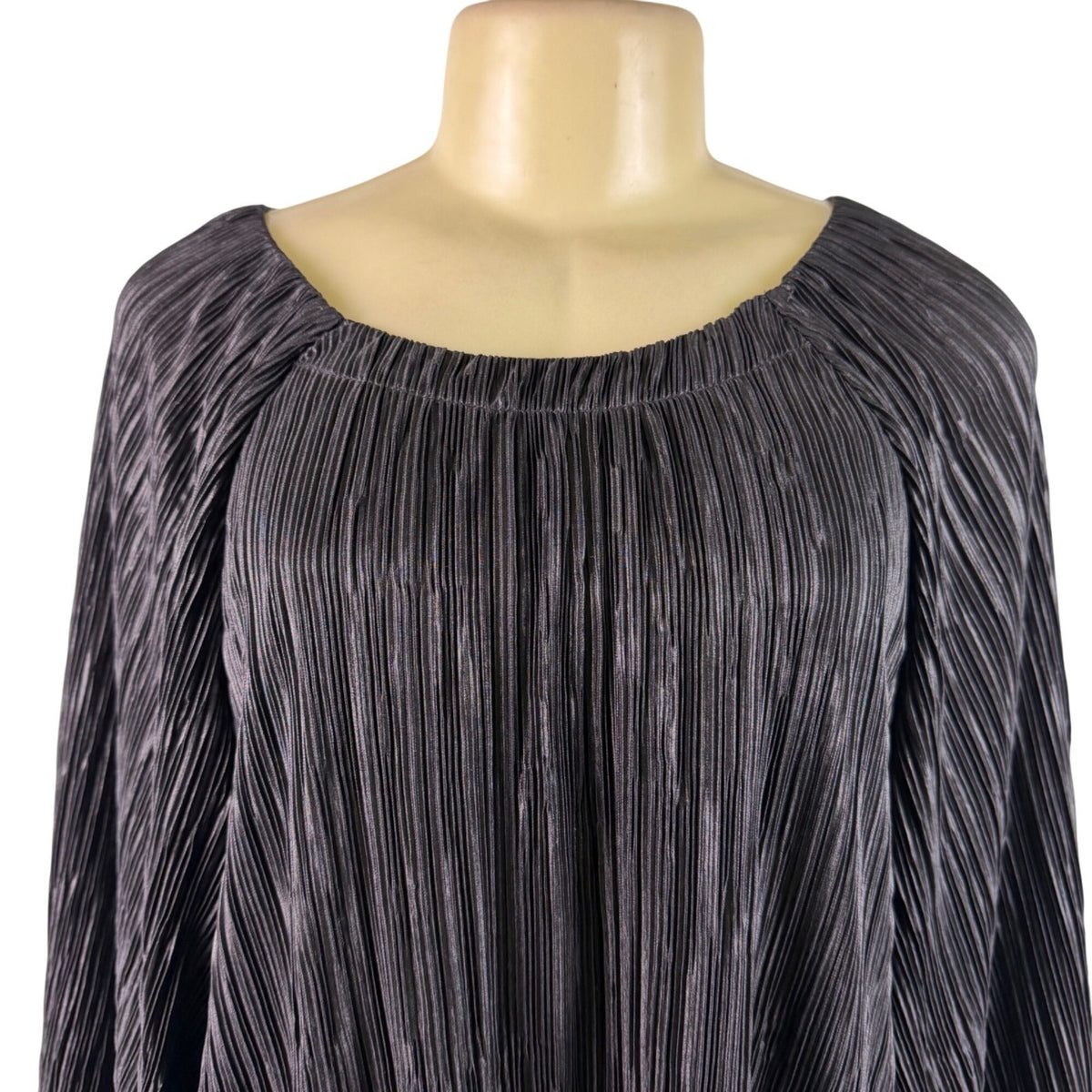 Chicos Womens Black Pleated Long Sleeve Blouse Relaxed Fi tSize 2 US L