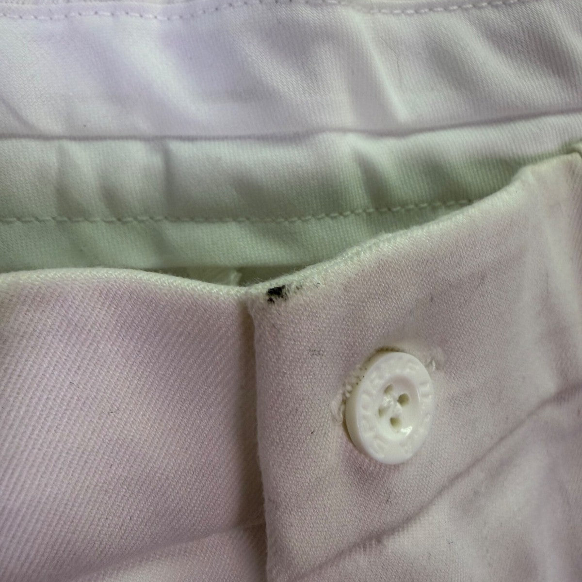 L.L Bean Sportif USA Mens White Cargo Shorts Comfortable Fit  Size L