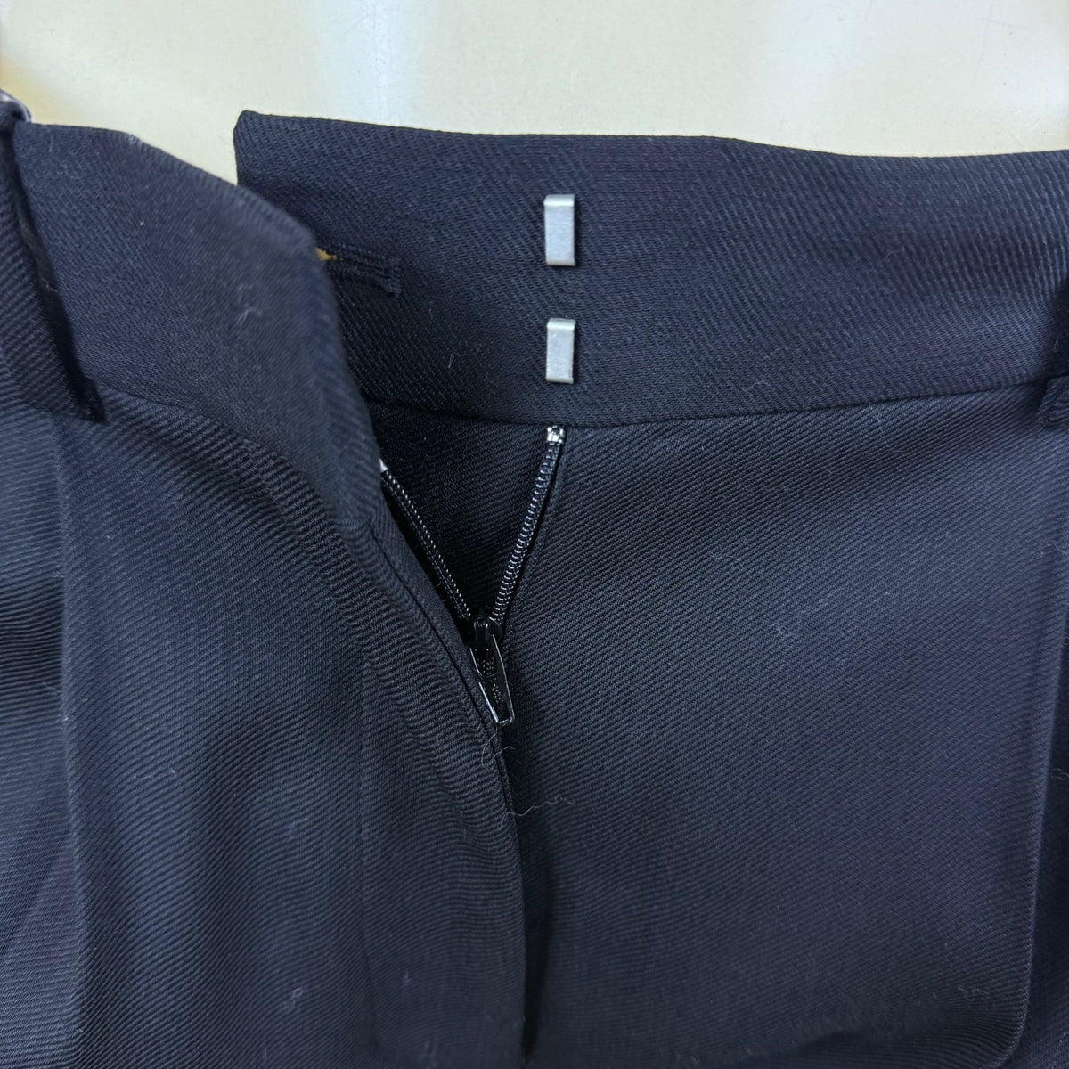 Cos Womens Black Polyester & Wool Blend Pleated High-Waist Trousers Size 2