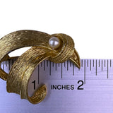 BSK Womens Gold Tone Faux Pearl Vintage Brooch Metal Retro Design Jewelry