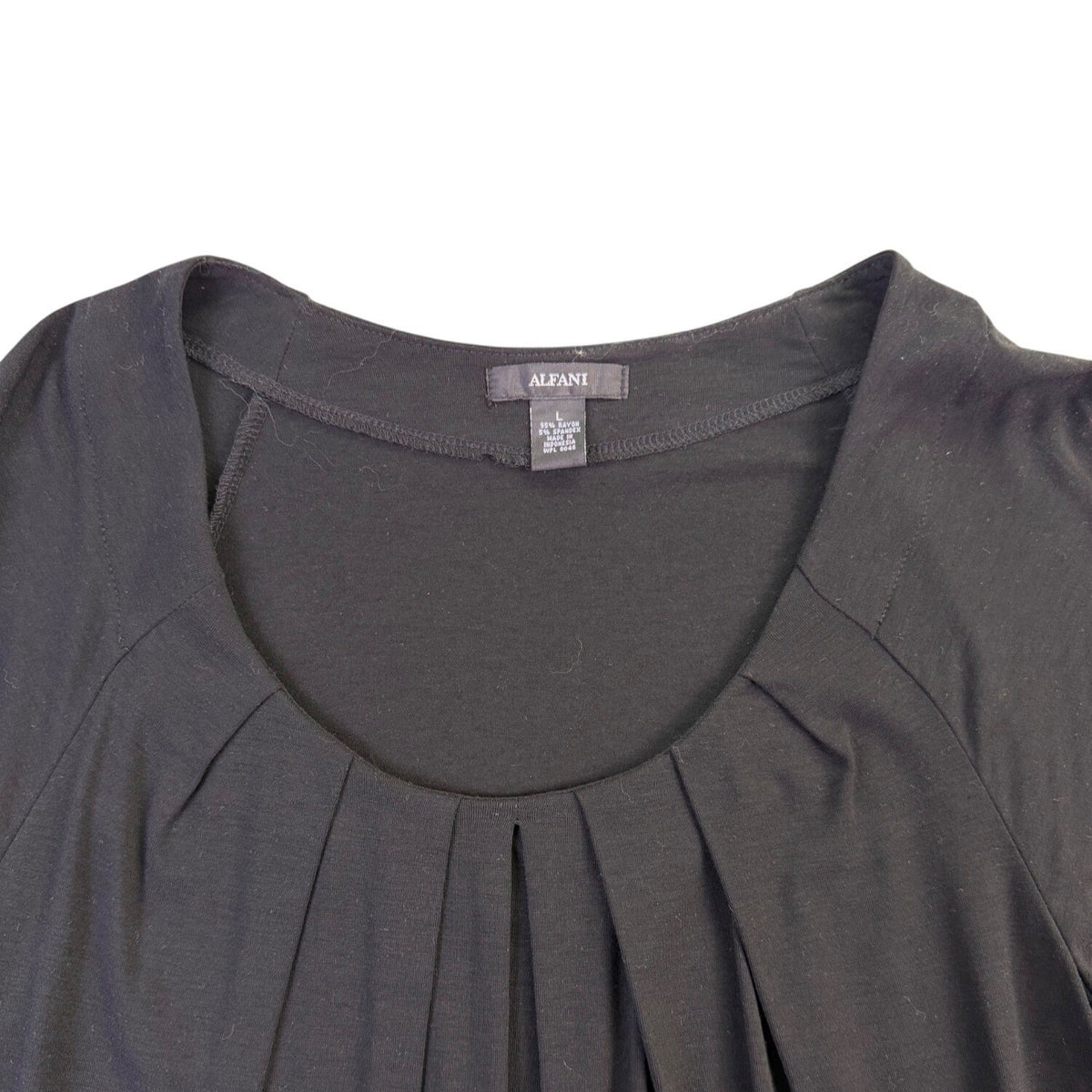 Alfani Women’s Black Pleated Scoop Neck Top Wit 3/4 Sleeves Size L