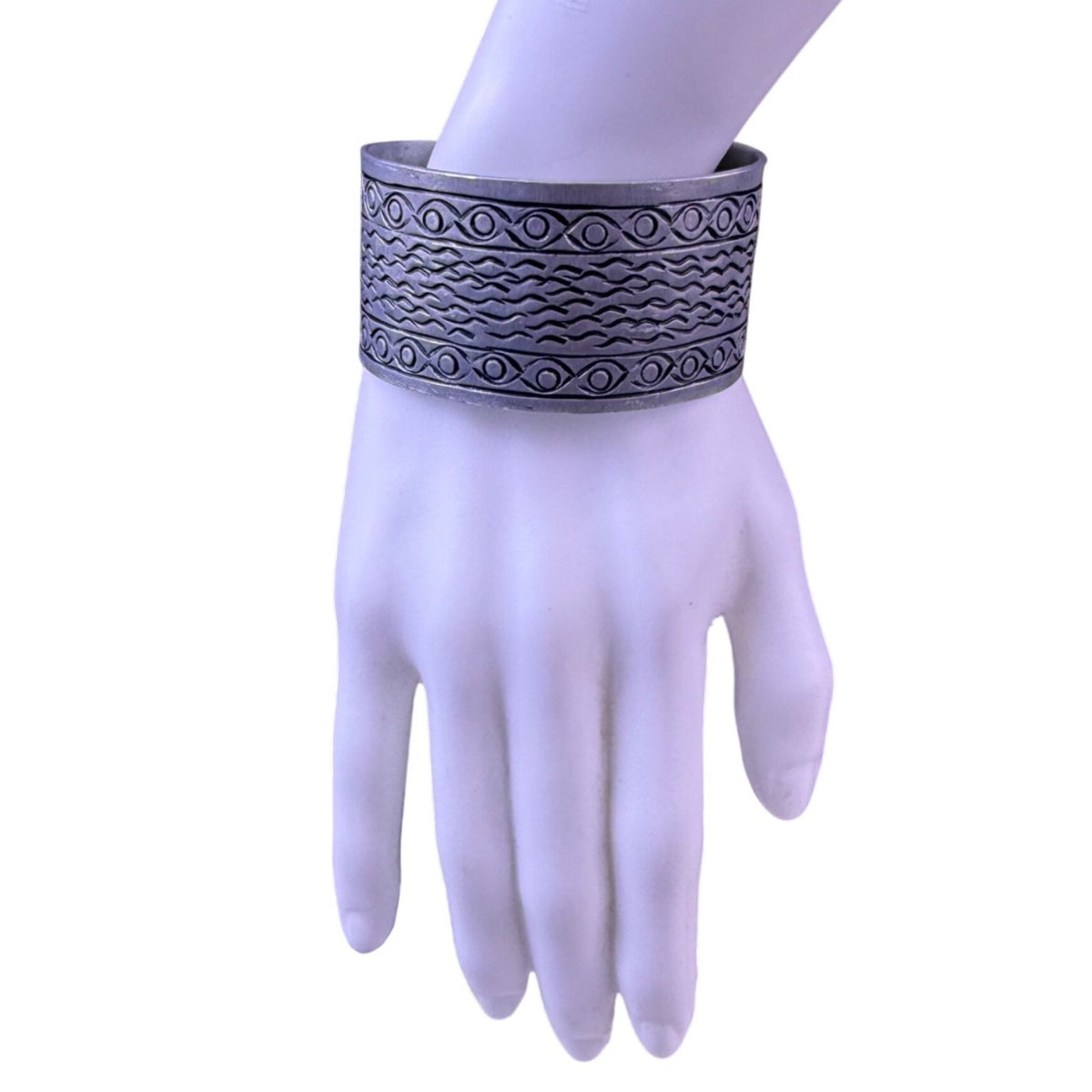 Vintage Unisex Silver Tone Motif Metal Cuff Bracelet Geometric & Wavy Design