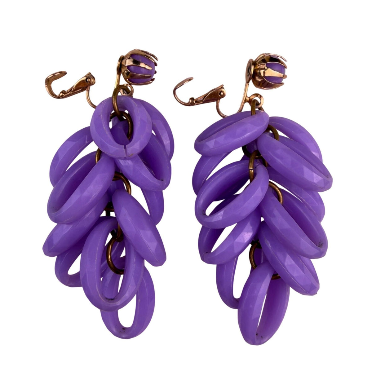 Vintage Unknown Womens Lavender Resin Dangling Clip-On Earrings