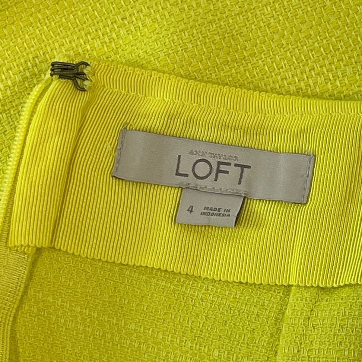 Loft Women's Neon Yellow Knee Length Pencil Skirt Sz 4