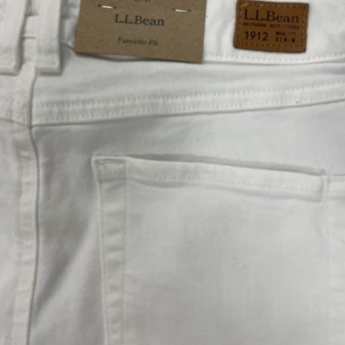 L.L.Bean Womens Beanflex White Jeans Favorite Fit Stretch Denim Size 12P - New