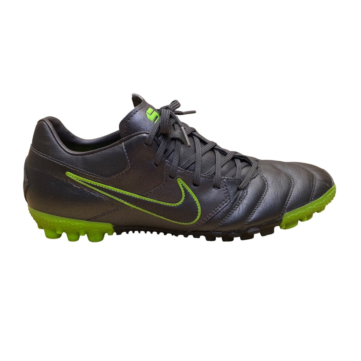 Nike 5 Men’s Gray & Green Bomba Pro Turf Soccer Cleats Shoes Size 10
