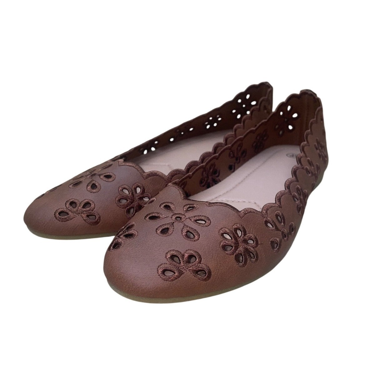 Women’s Brown Cutout Floral Design Ballet Flats Size 8.5