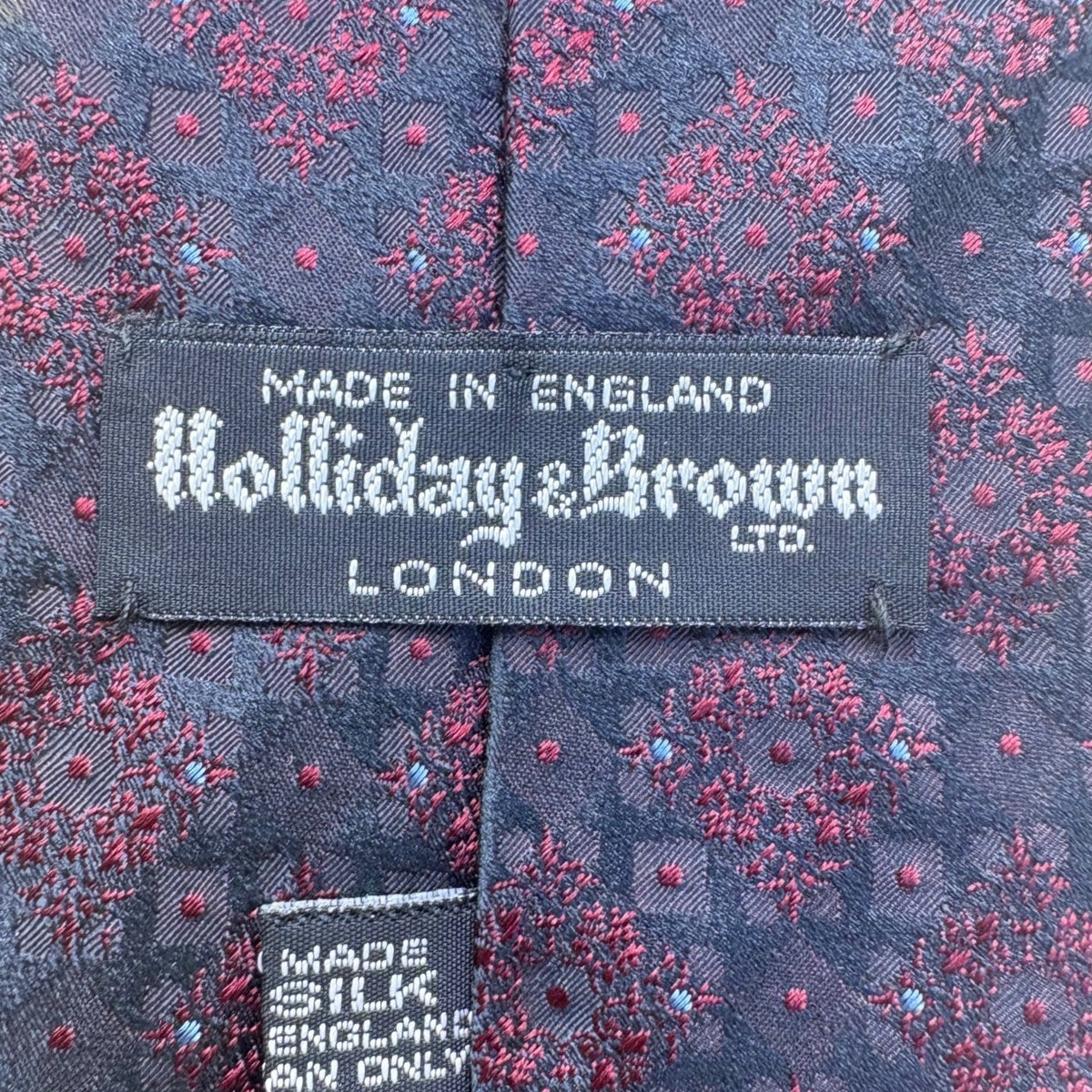Holliday & Brown London Silk Tie Made In England Navy & Red Geometric Pattern