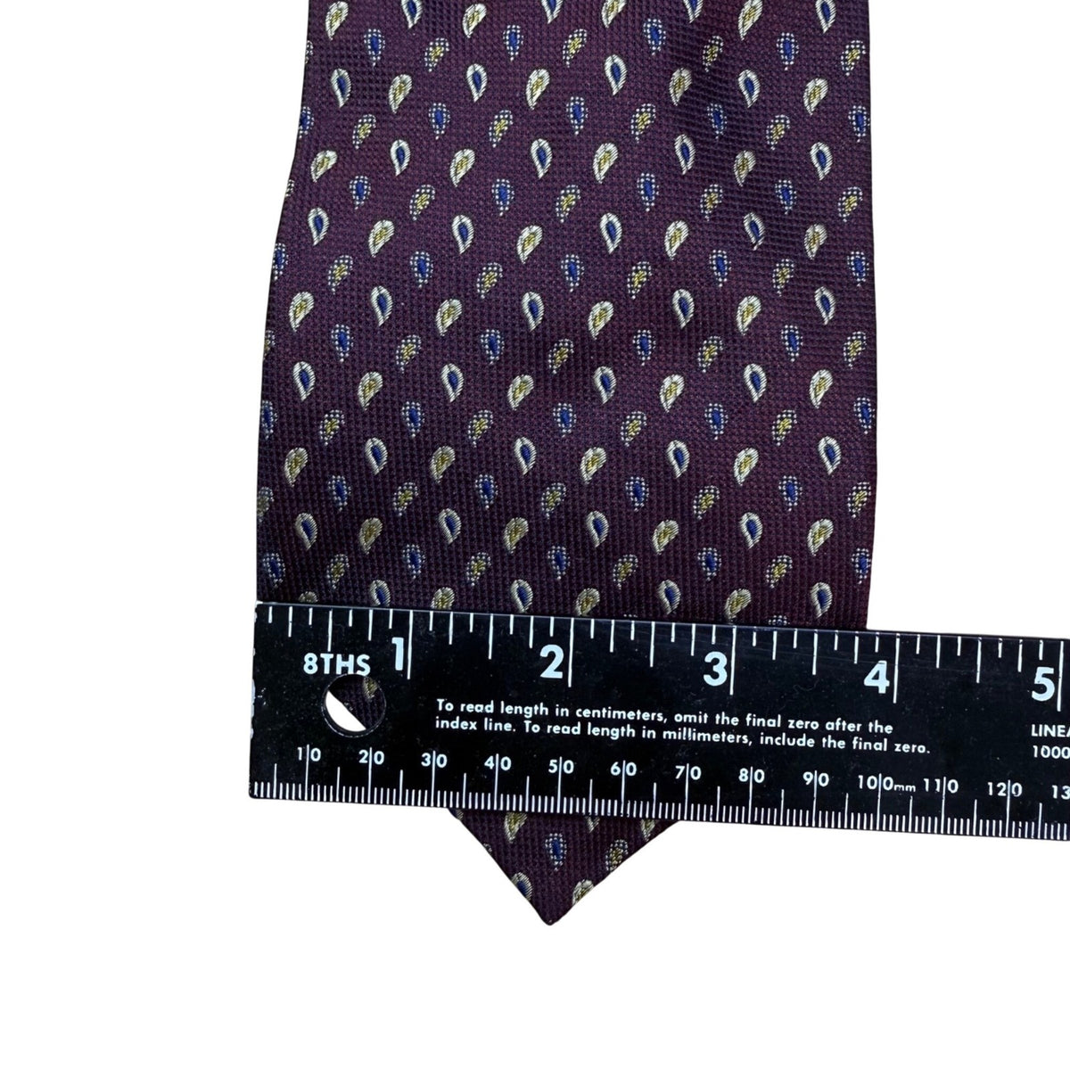 Claiborne Mens Burgundy Silk Paisley Necktie Classic Pattern 