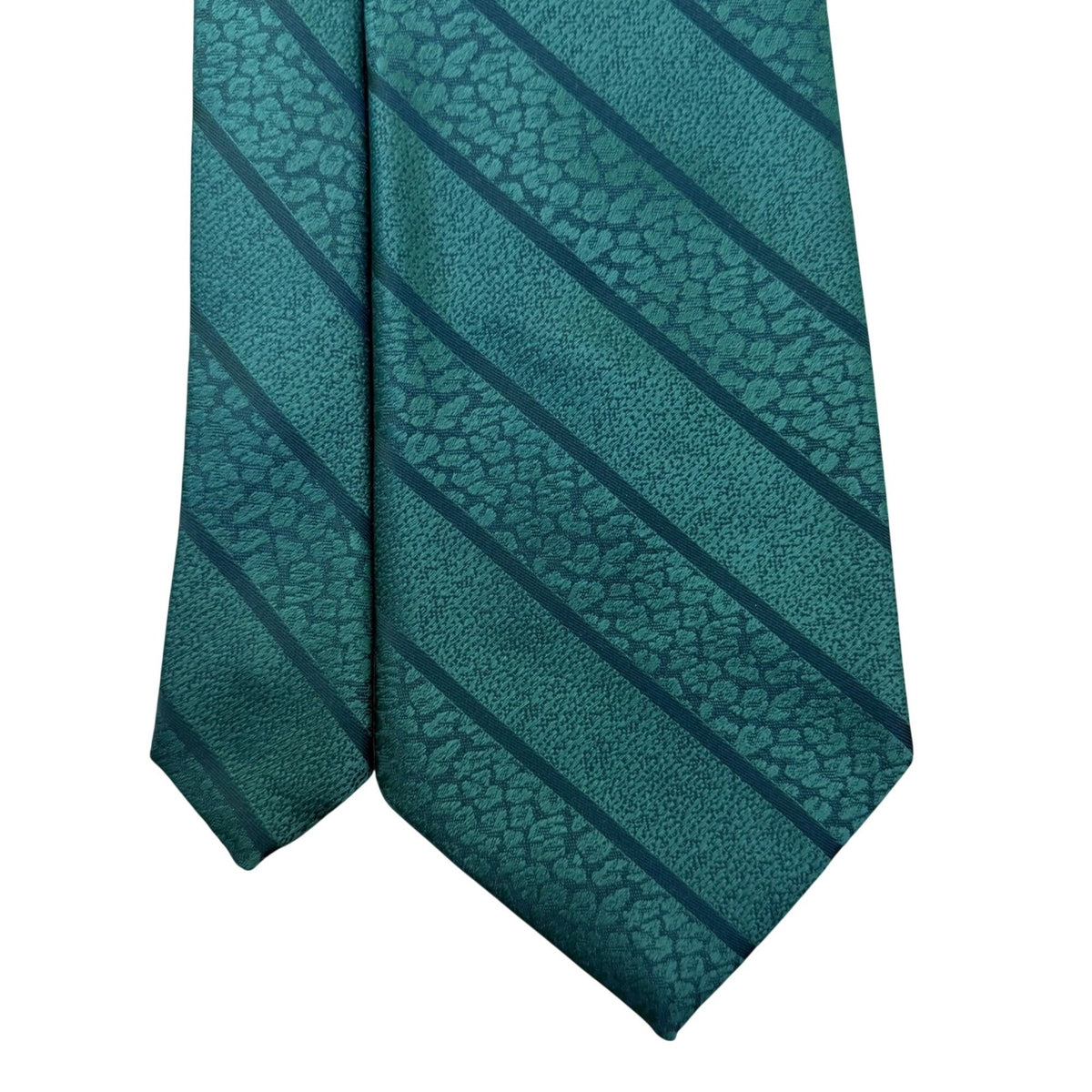 Golden Creation Mens Green Necktie Textured Striped Design 