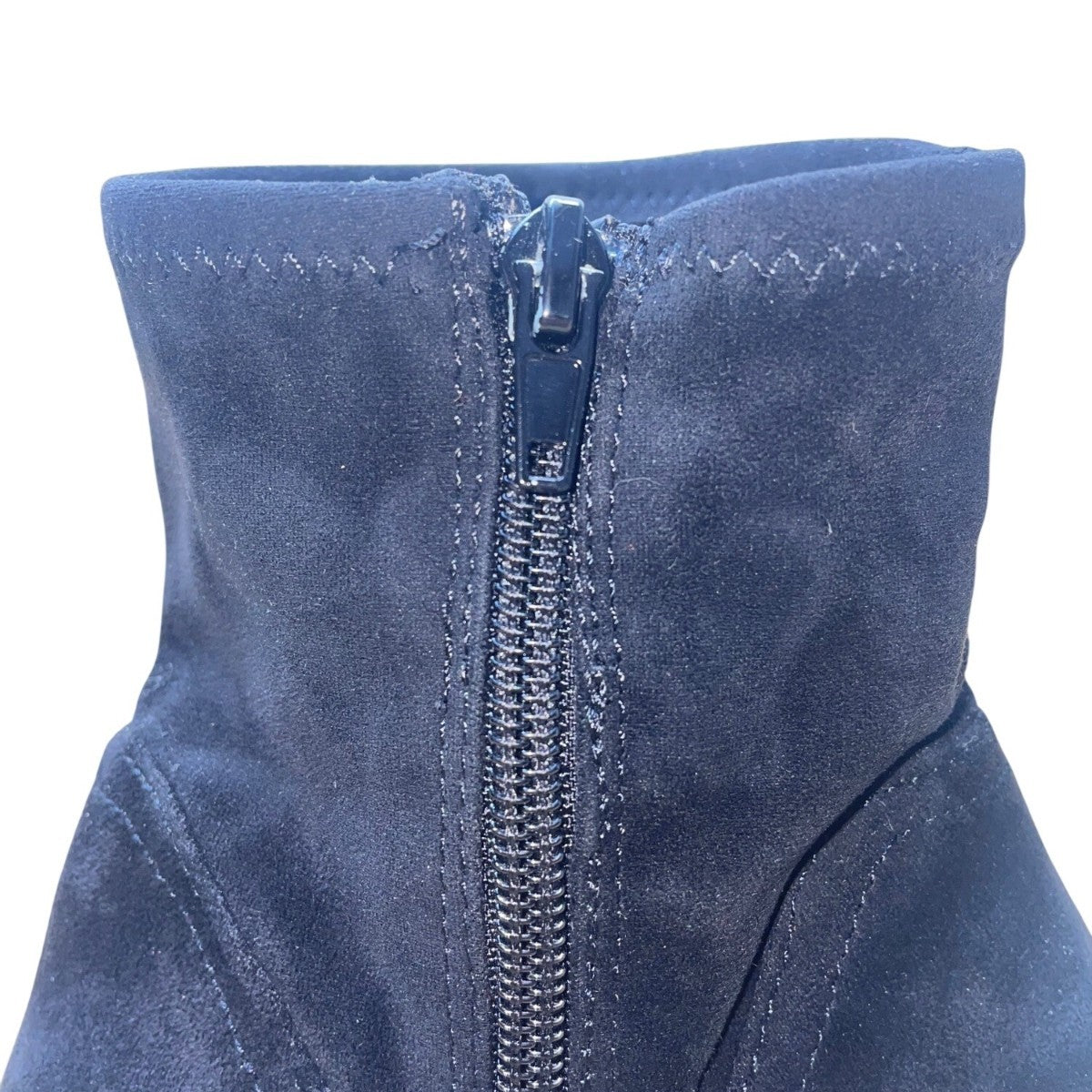 D Vita Women’s Black Suede Heeled Side Zipper Cerby Ankle Boots Size 9