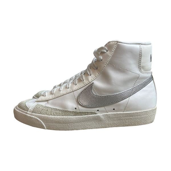 Nike Blazer '77 Essential Mid White Metallic Silver W Size 9.5