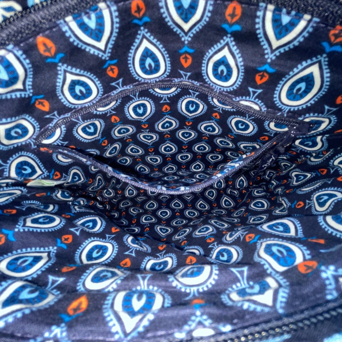 Vera Bradley Womens Blue Paisley Quilted Adjustable Strap Zippered Crossbody Bag