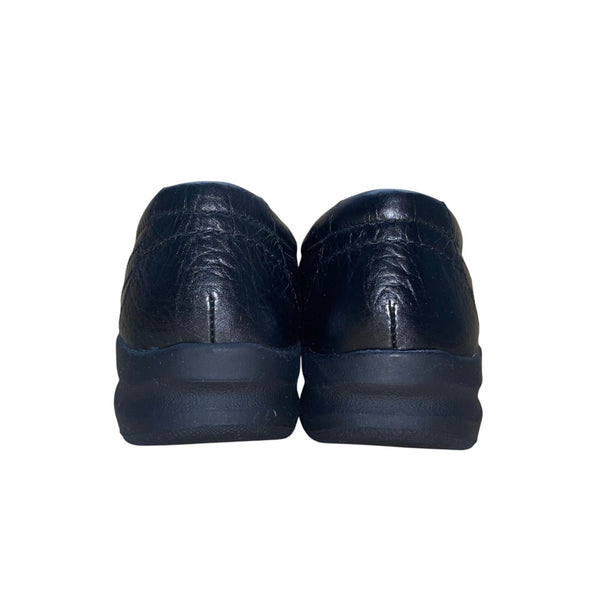 Clarks Women’s Black Leather Elastic Panels Slip-On In-Motion Shoes Size 7M