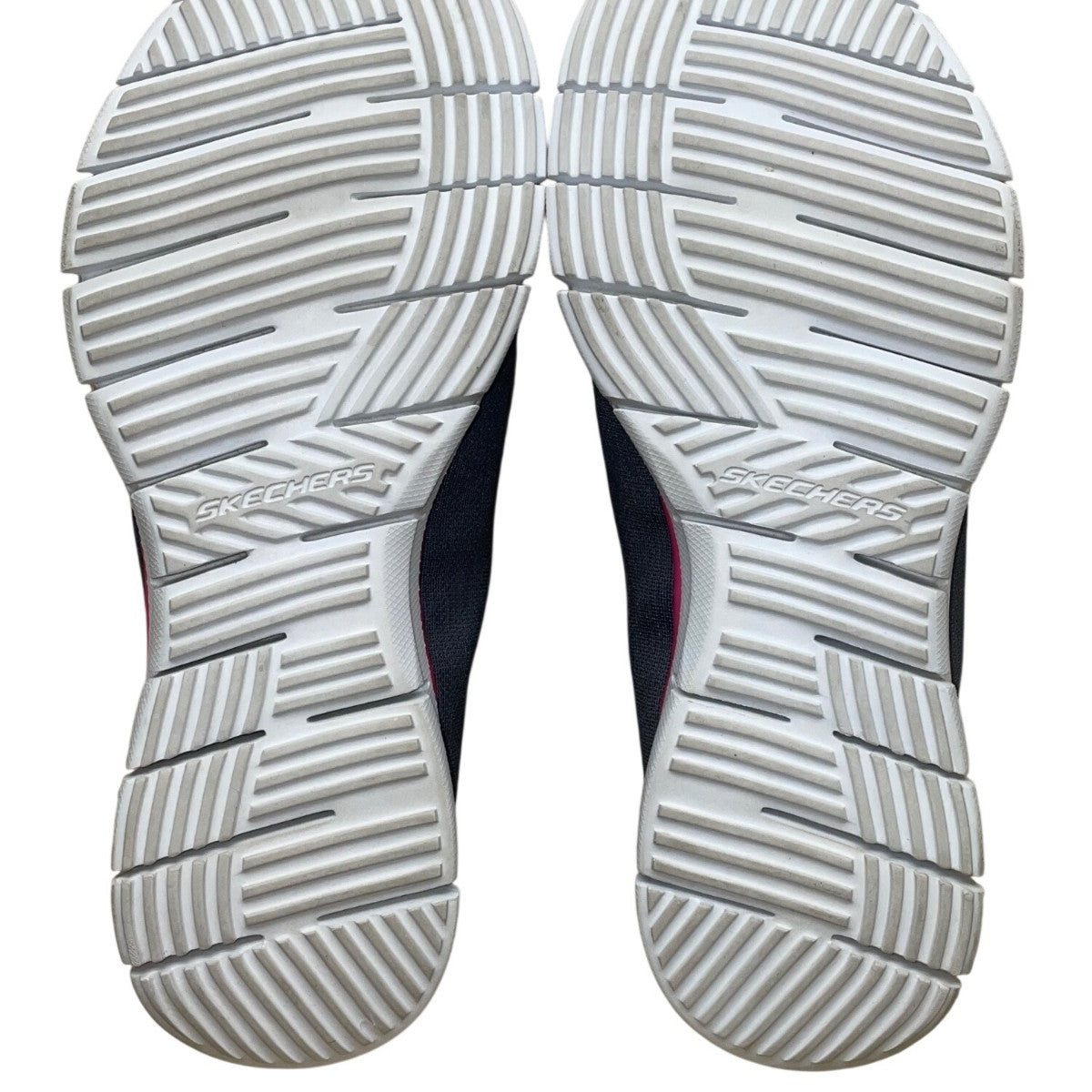 Skechers Women’s Gray &  Pink Memory Foam Stretch Fit Sneakers Size 11