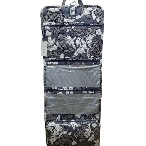 Vera Bradley Women’s Gray Quilted Floral Foldable Hanging Travel Organizer