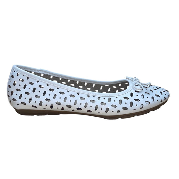 Rialto Women’s White Synthetic Bow Accents Cutout Garry Ballet Flats Size 8.5M