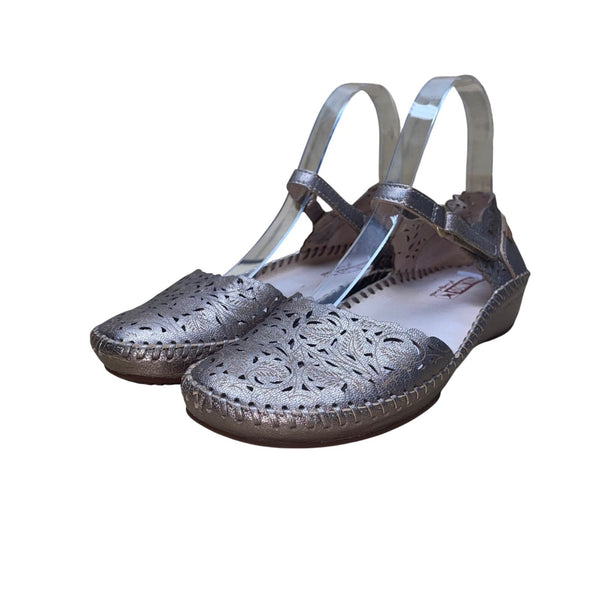 Pikolinos Women’s Silver Metallic Leather Cutout Design Mary Jane Shoes Size 39