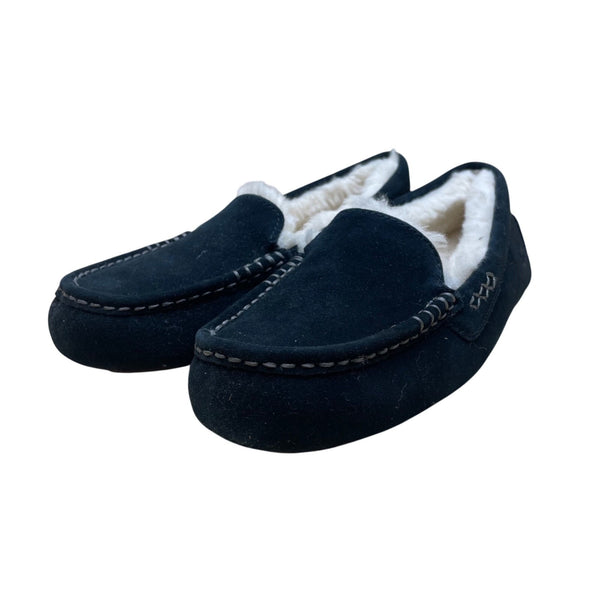 UGG Women’s Black Suede Ansley Slippers Sheepskin Lined Moccasins Size 9US