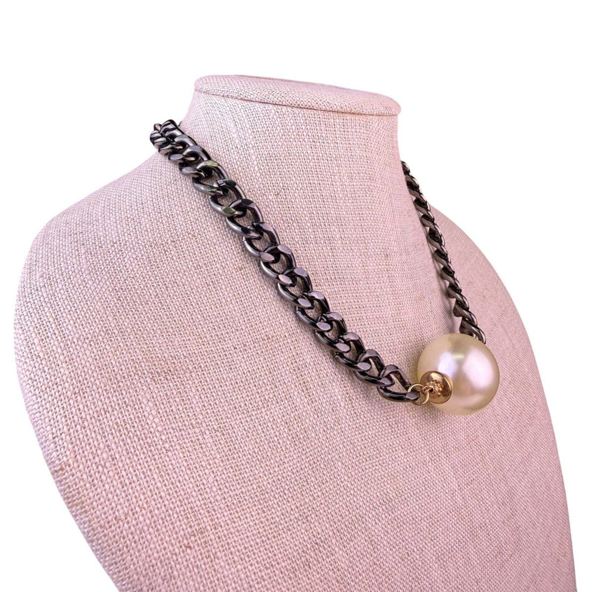 Chunky Chain Womens Silver Tone Metal Necklace Faux Pearl Accent