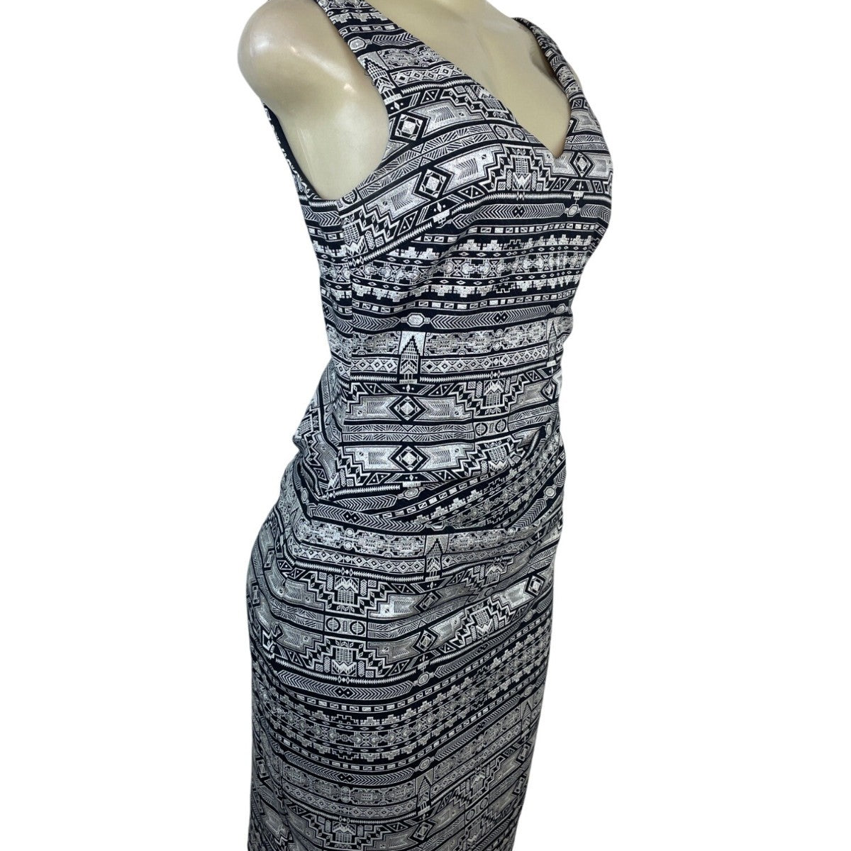 Nicole Miller Artelier Black & White Tribal Print Sleeveless Sheath Dress Sz 10