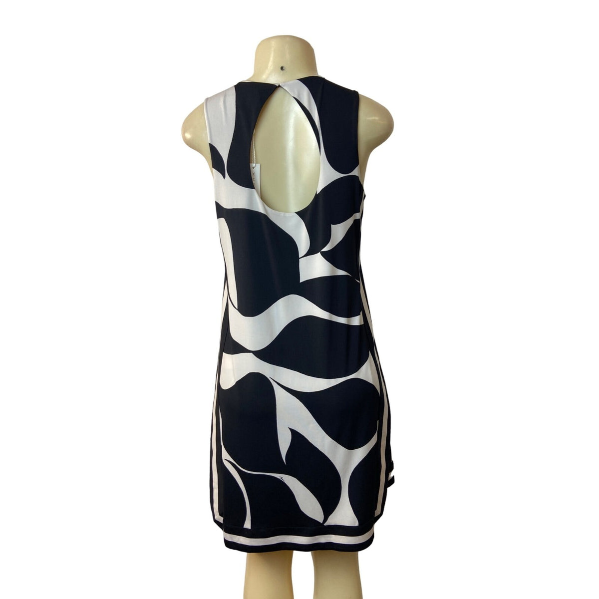 Trina Turk Women's Black & White Shift Dress Sz 2 - NWT