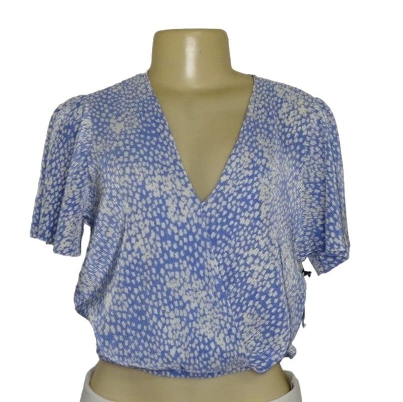 ASTR The Label Womens V-Neck Short Sleeve Top Size S Blue Abstract Print New