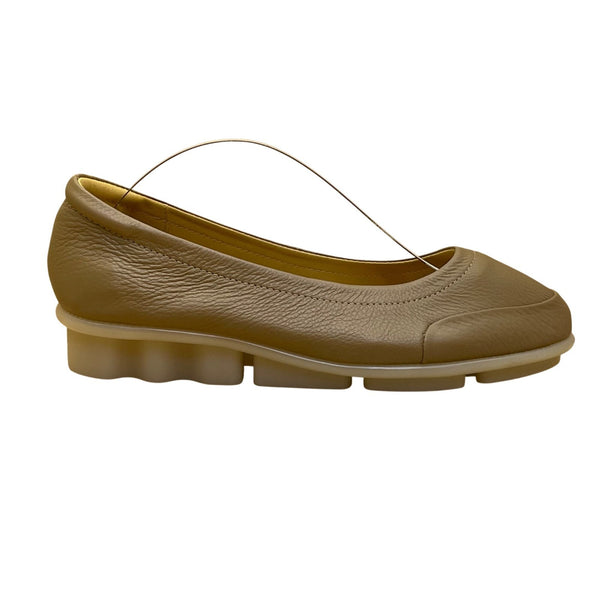 San Ou Women’s Brown Leather Casual Slip-On Shoes Size EU37/US6