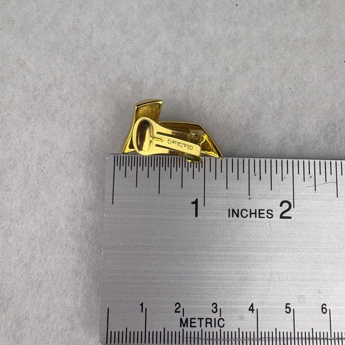 Christian  Women’s Gold Tone Black Rhinestone Clip-On Earrings Fashion Jewel