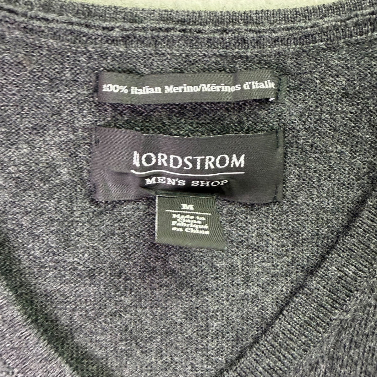 Nordstrom Mens Charcoal Italian Merino Wool V-Neck Sweater Size M