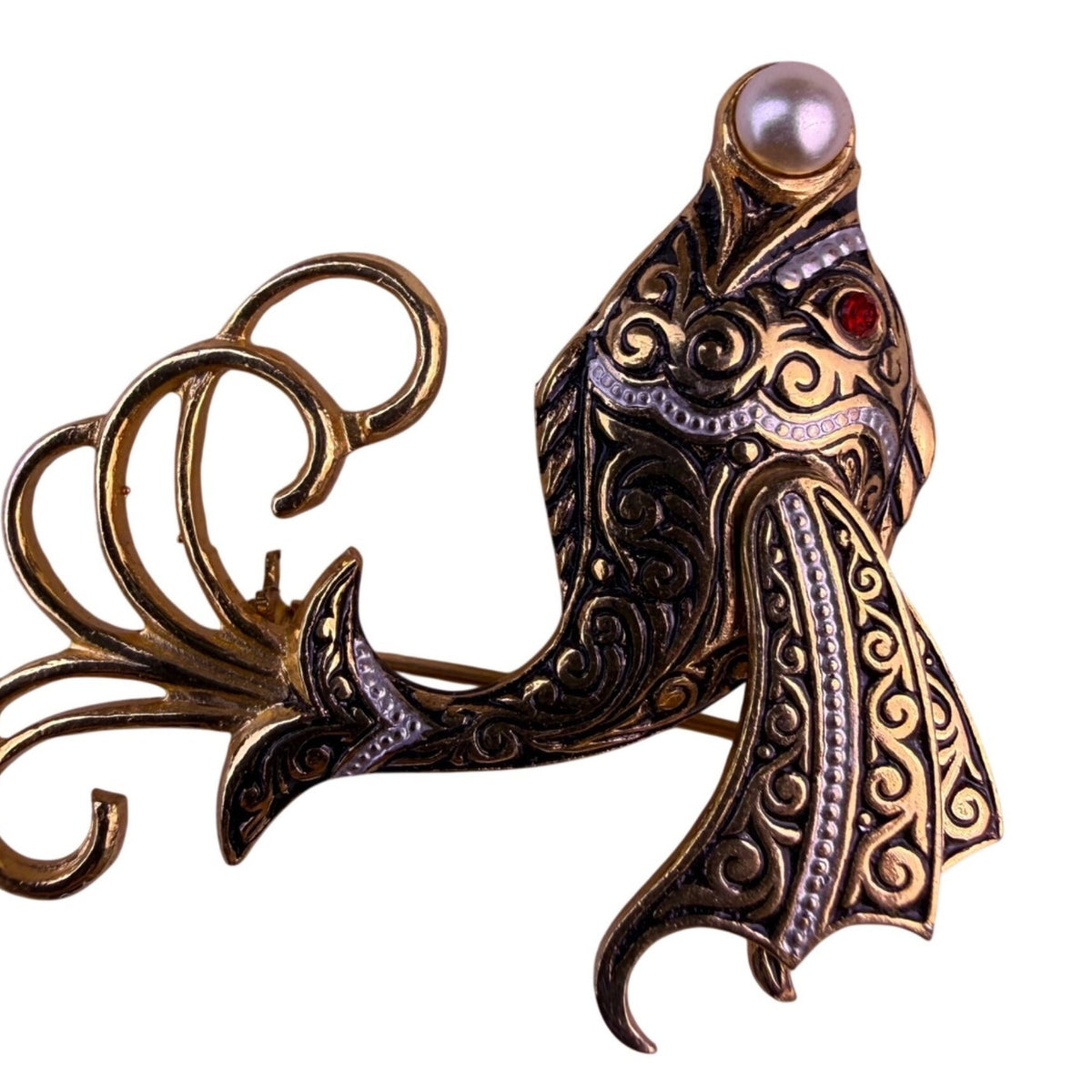 Vintage Damascene Gold Tone Womens Brooch Flying Fish Design Pearl & Red Accents