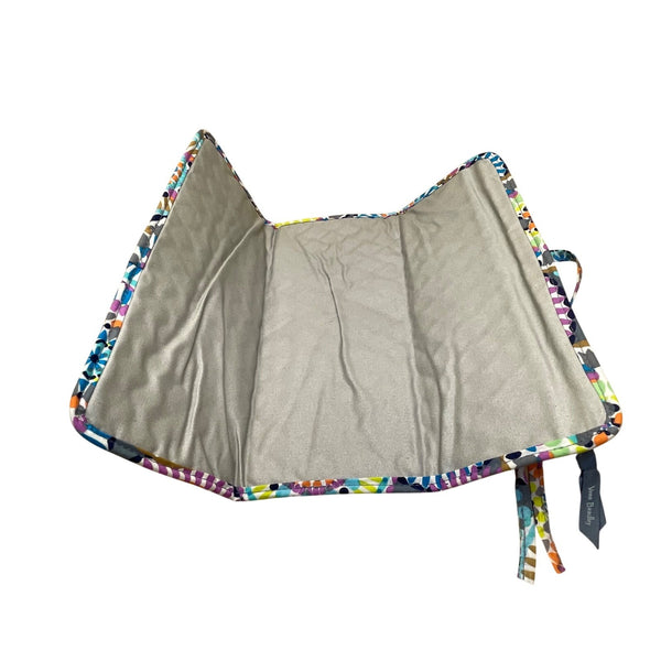 Vera Bradley Women’s Multicolor Quilted Sunny Medallion Flat Iron Cover