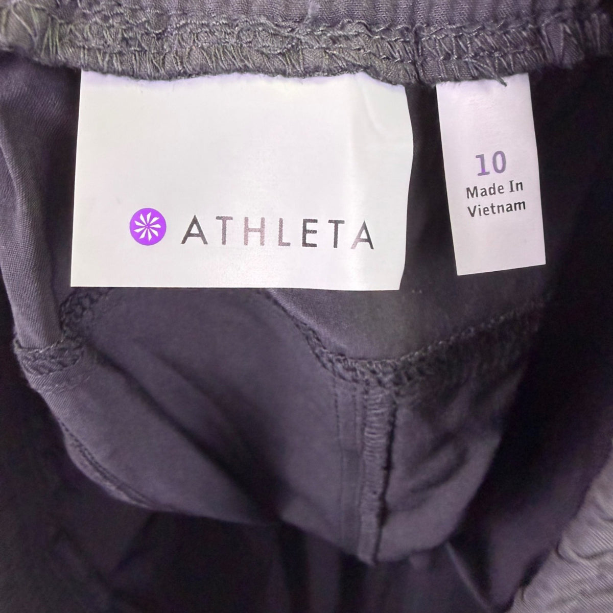 Athleta Womens Black  Prima Capri Pants Drawstring Waist Size 10