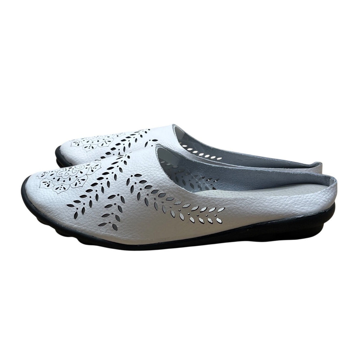 Women’s White Faux Leather Cut Out Floral Design Black Soles Slip-On Shoes Sz 37