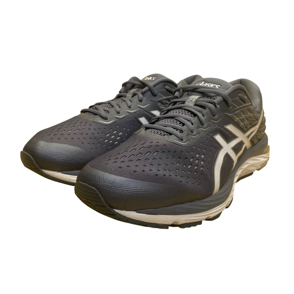 Asics Men’s Gray & White Gel-Cumulus 21 Running Sneakers Size 13
