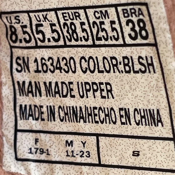 Skechers Women’s Blush Pink Buckle Strap Relaxed Fit Yoga Foam Sandals Sz US 8.5